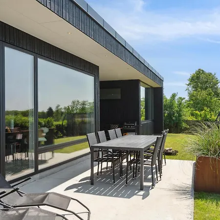 Ferienhaus 3 Bedroom Cozy In *