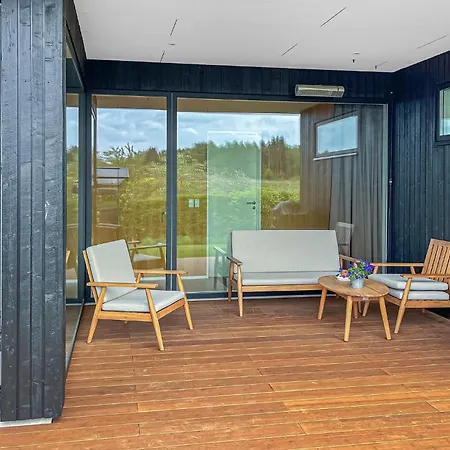 3 Bedroom Cozy In *